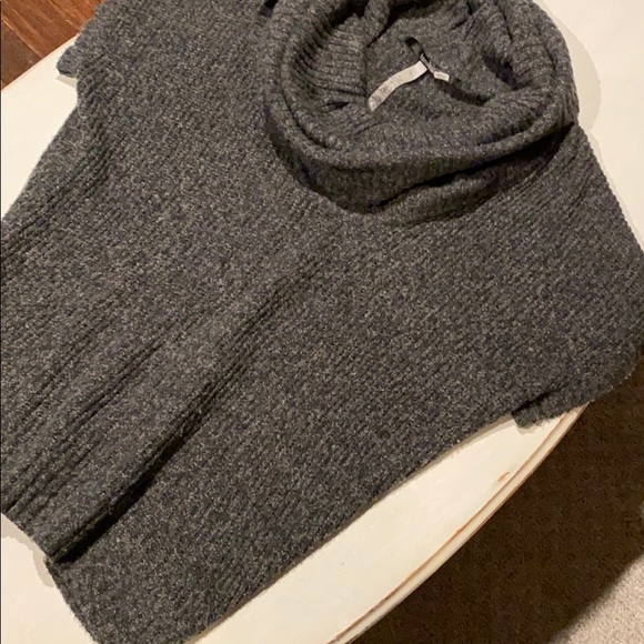 Kensie Oversized Cowlneck Sweater ❄️ - Picture 3 of 4